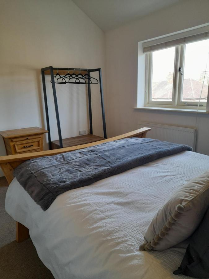 The Stables A Contractor Family 2 Bed Town House In Central Melton Mowbray Exterior photo
