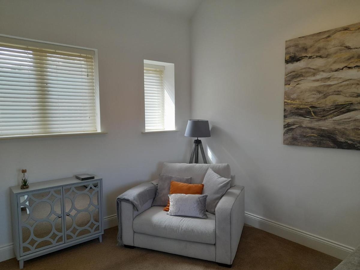 The Stables A Contractor Family 2 Bed Town House In Central Melton Mowbray Exterior photo