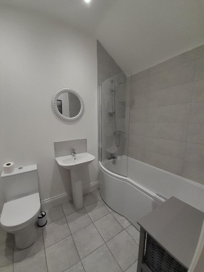 The Stables A Contractor Family 2 Bed Town House In Central Melton Mowbray Exterior photo